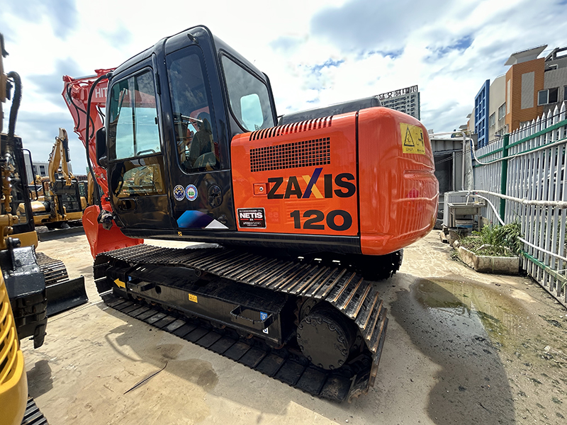 Used HITACHI ZX120-6 Excavator