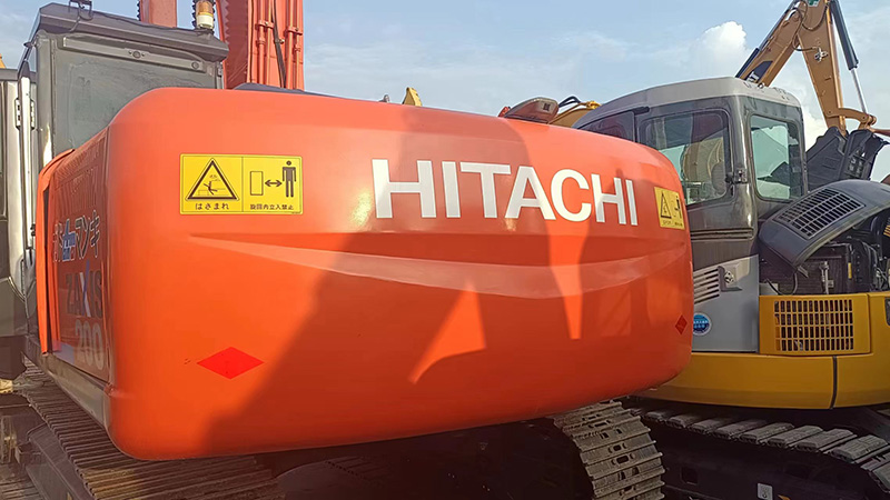 Used HITACHI ZX200-5A Excavator