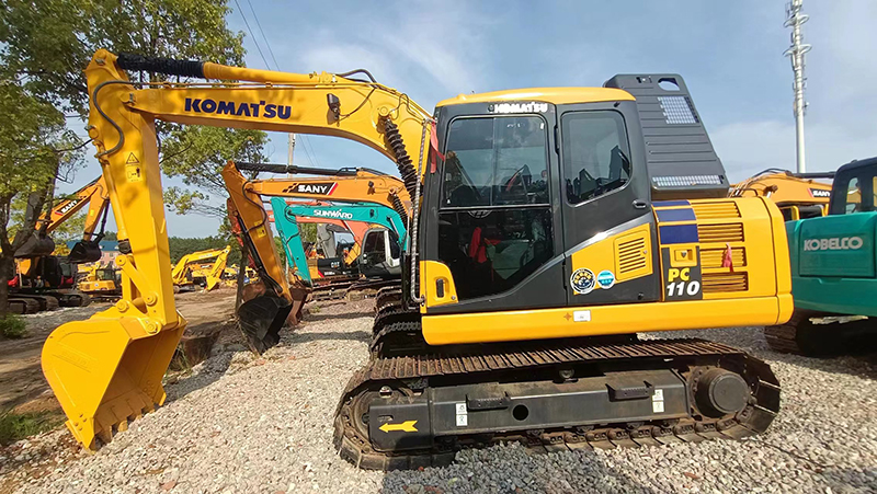 Used KOMATSU PC110-7 Excavator