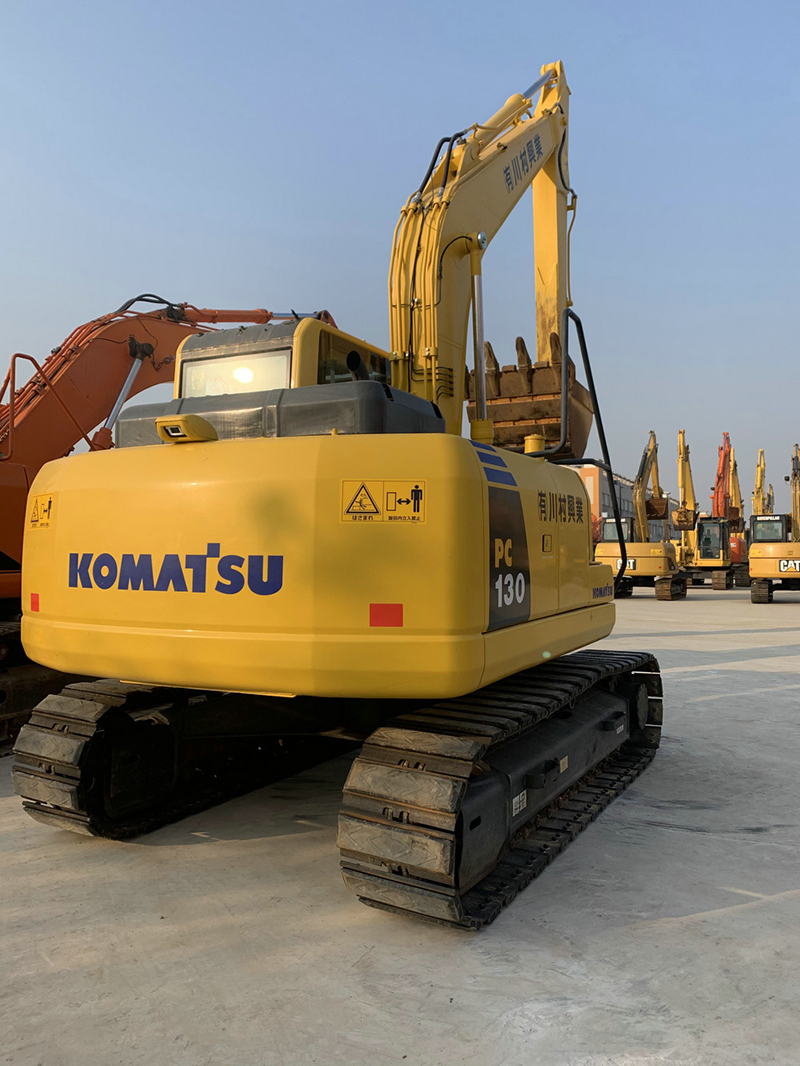 Used KOMATSU PC130-8 Excavator