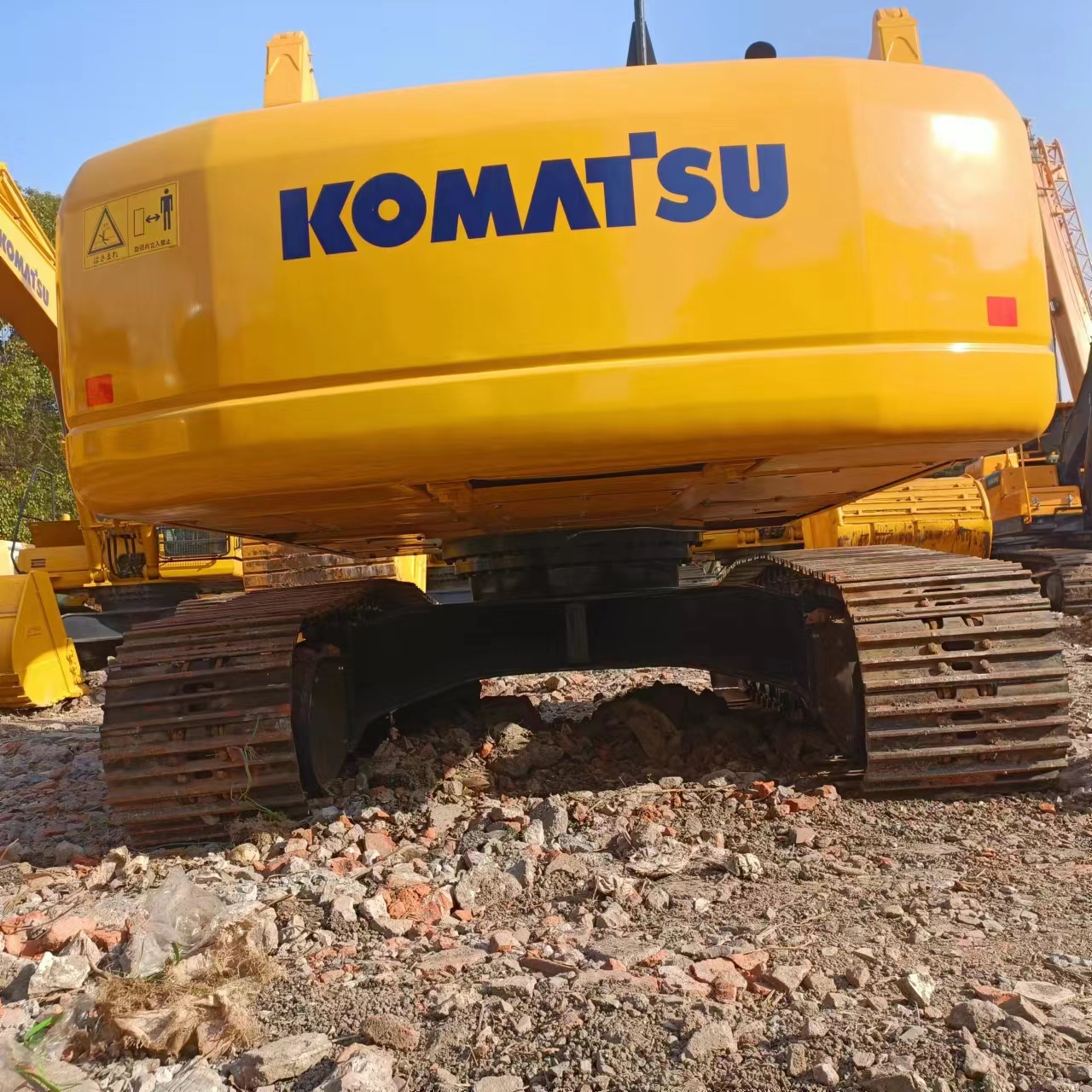 Used KOMATSU PC220 Excavator