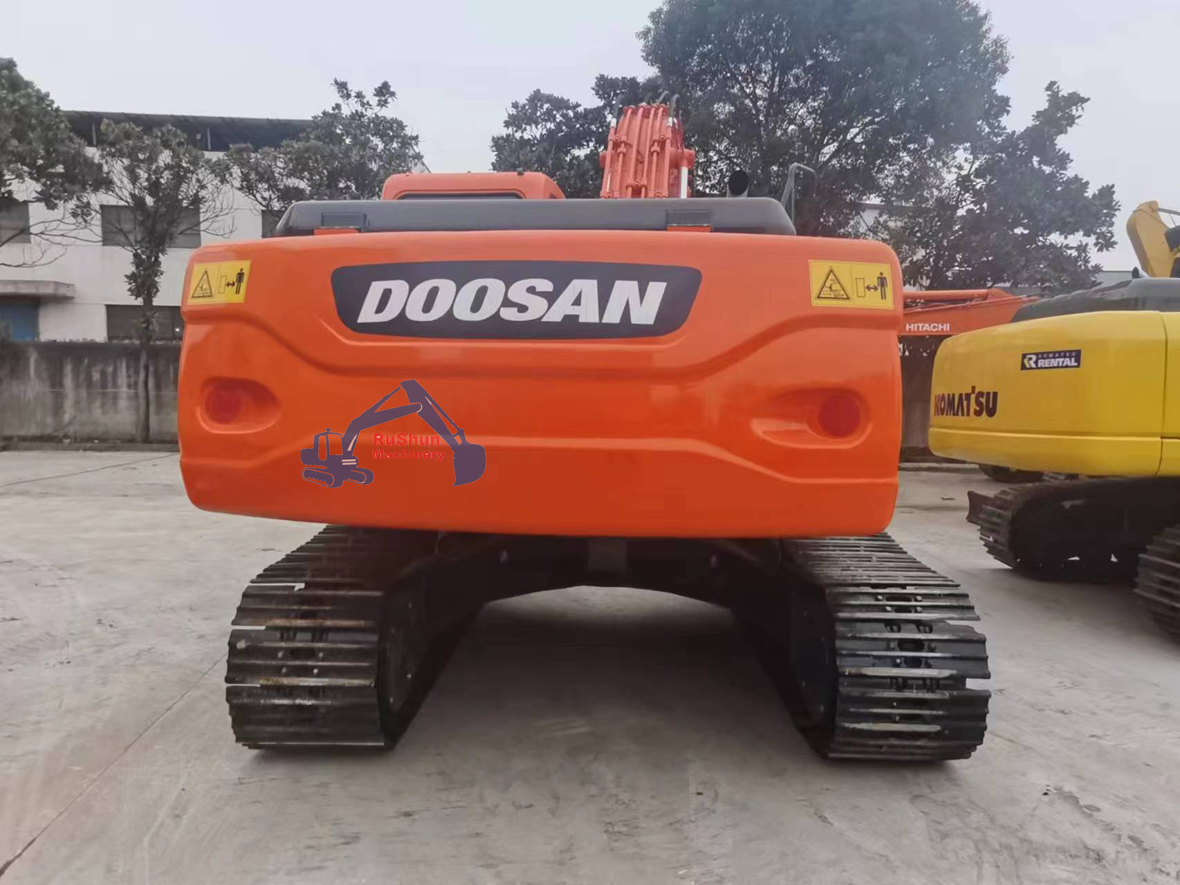 Used DOOSAN DX225LC Excavator