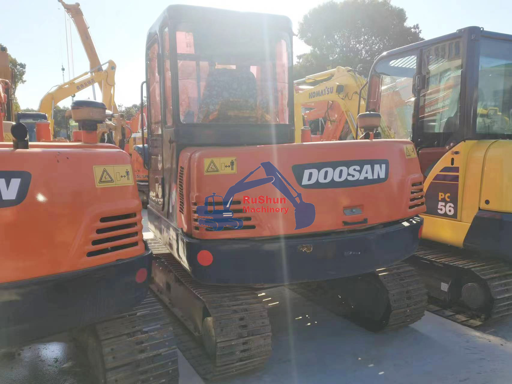 Used DOOSAN DH55 Excavator