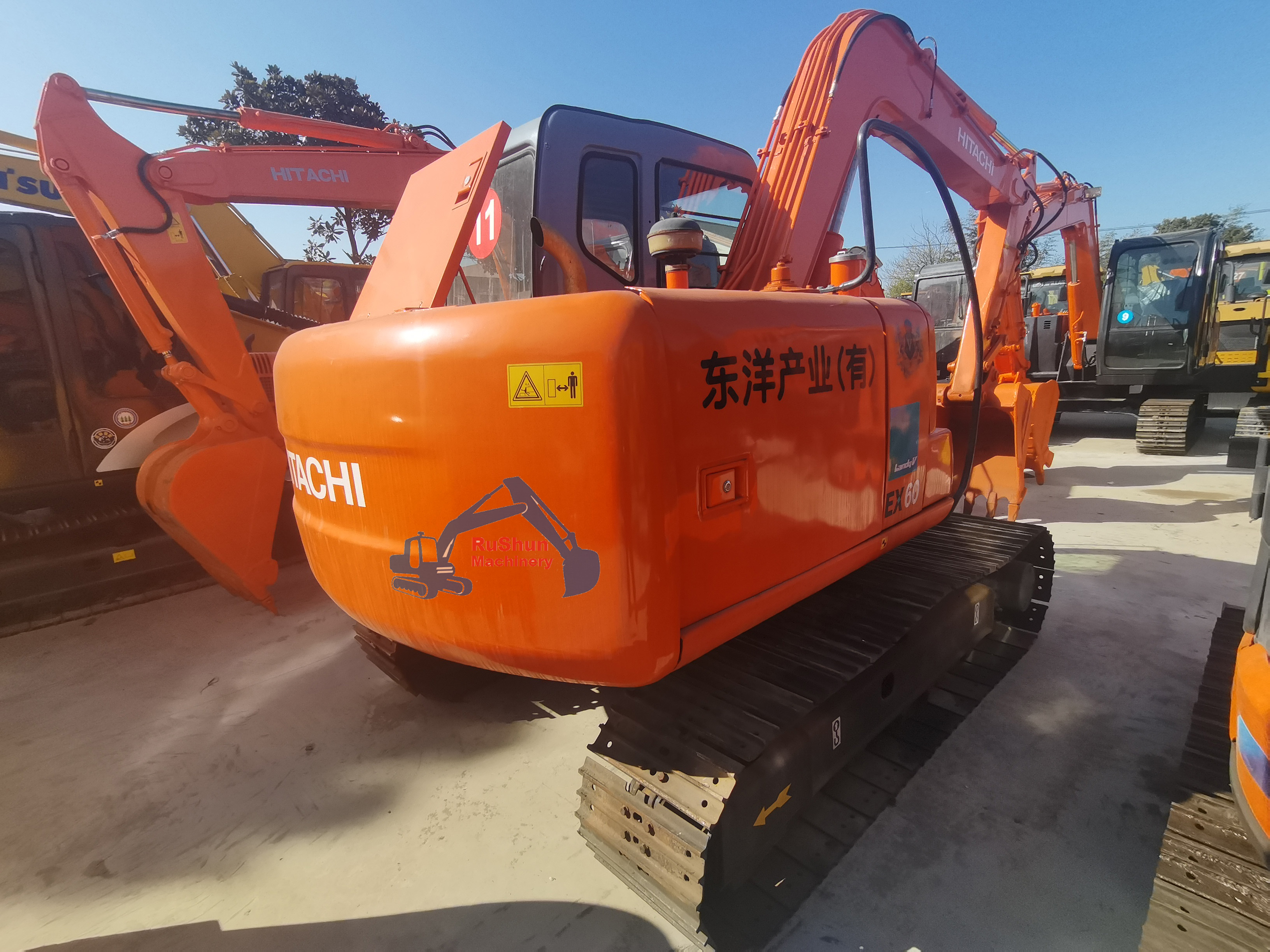 Used HITACHI EX60 Excavator