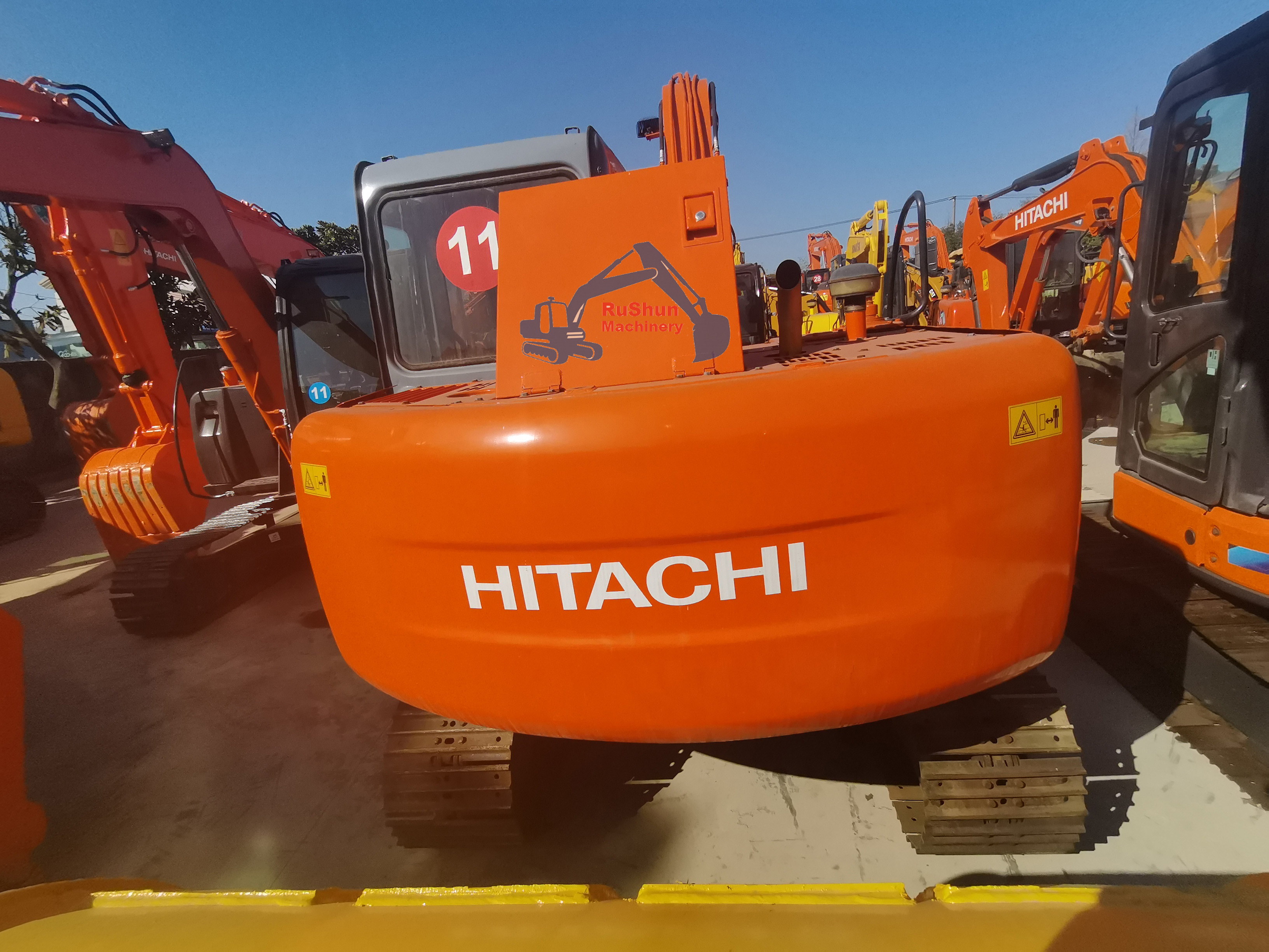 Used HITACHI EX60 Excavator