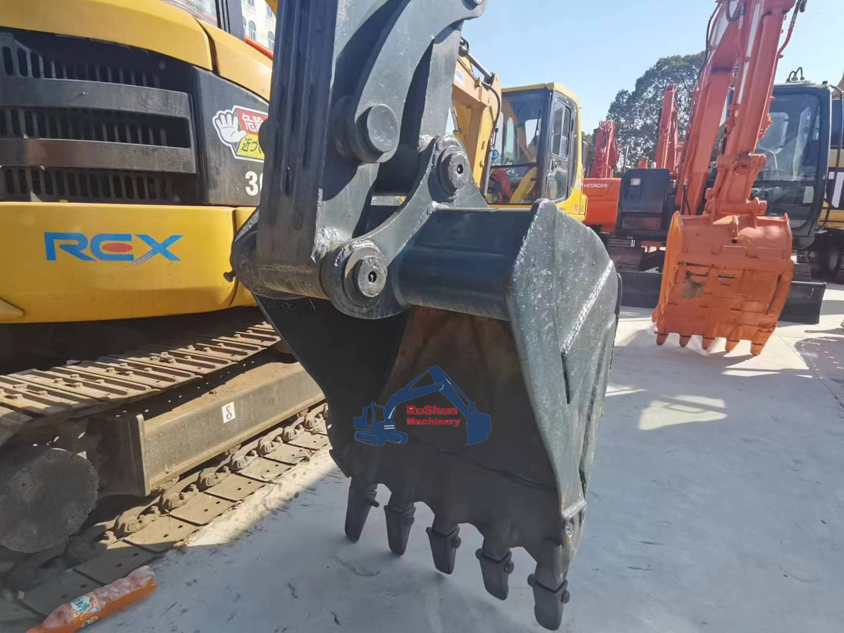 Used HYUNDAI R60WVS Excavator