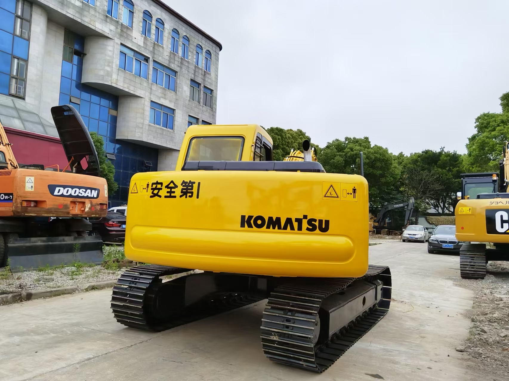 Used KOMATSU PC120 Excavator