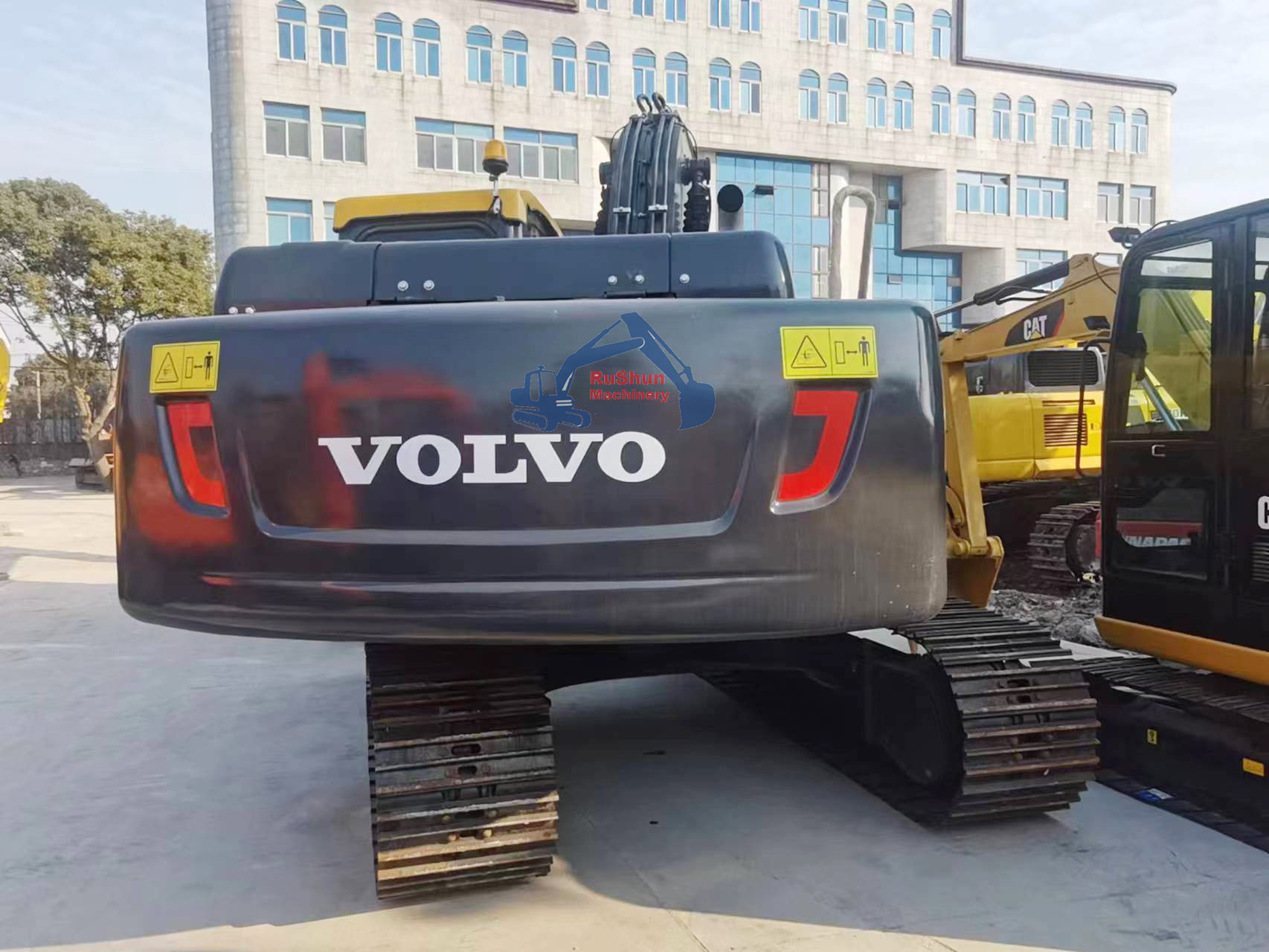 Used VOLVO EC210D Excavator